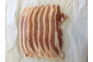 8 x slices of Streaky Bacon